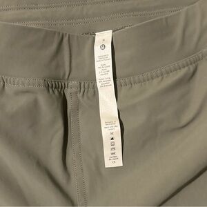 Lululemon adapted state joggers-size6-rare-olive
